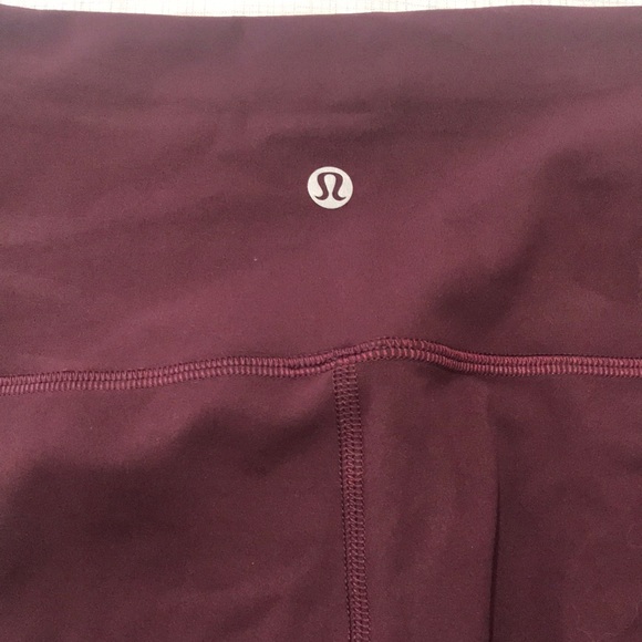 Lululemon Wunder Train HR Shorts 8” - Picture 5 of 10